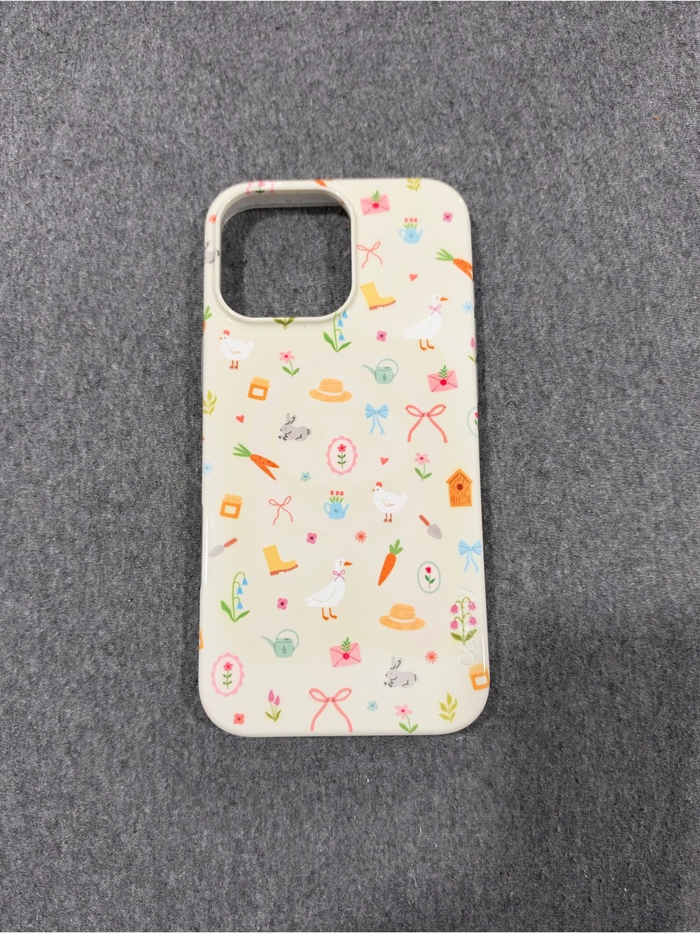 GUC Casely iPhone 16 Pro Max Case - Hoppy Garden